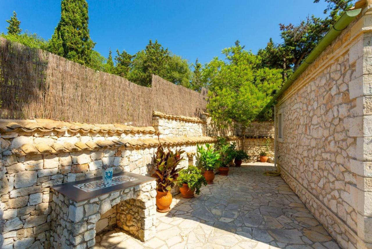 Villa Gallini Vlachopoulatika Bagian luar foto